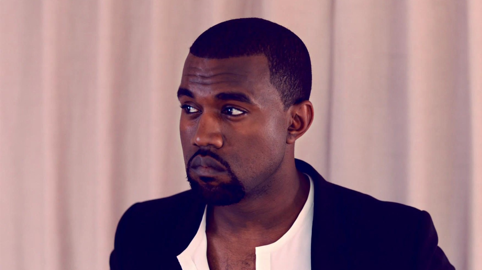 Kanye West saca 2 nuevas canciones a través de Soundcloud 2015